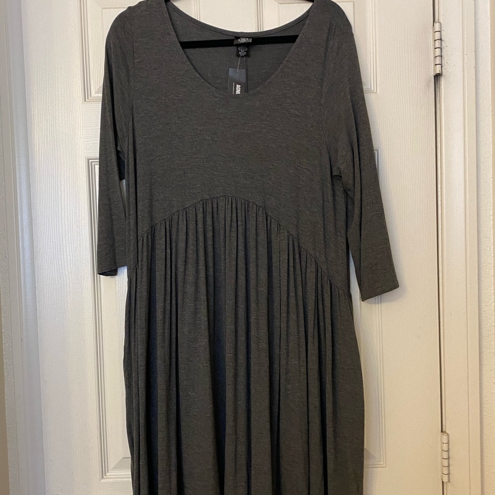 BNWT Agnes & Dora dress size L